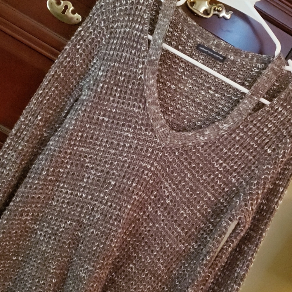 American Eagle Sweater